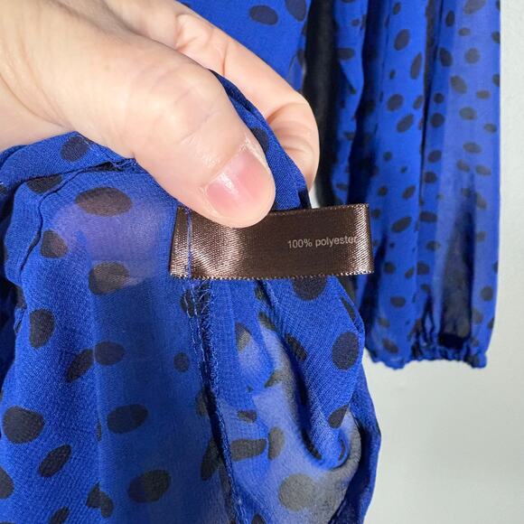 The Limited Women's Blue Polka Dot Semi-Sheer Peasant Top - Small - Drawstring - Picture 5 of 6